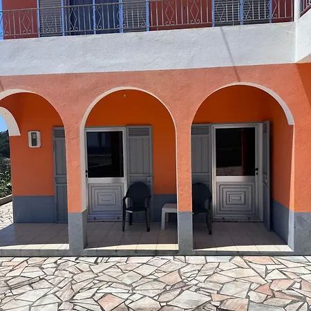 La Casa Laranja ريبيرا برافا
